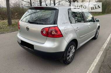 Хэтчбек Volkswagen Golf 2007 в 