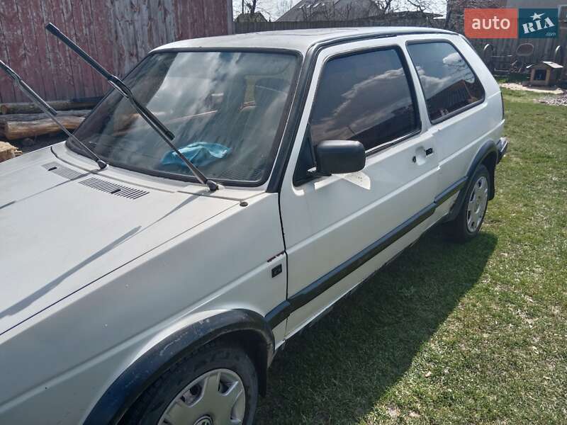 Хэтчбек Volkswagen Golf 1989 в Жовкве