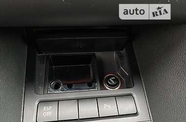 Хэтчбек Volkswagen Golf 2009 в 