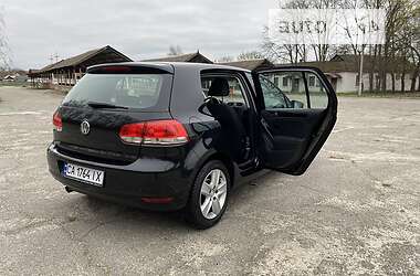 Хэтчбек Volkswagen Golf 2009 в 