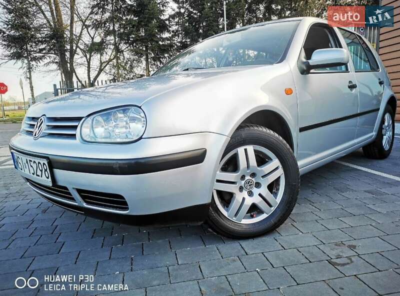 Хетчбек Volkswagen Golf 2001 в Турійську