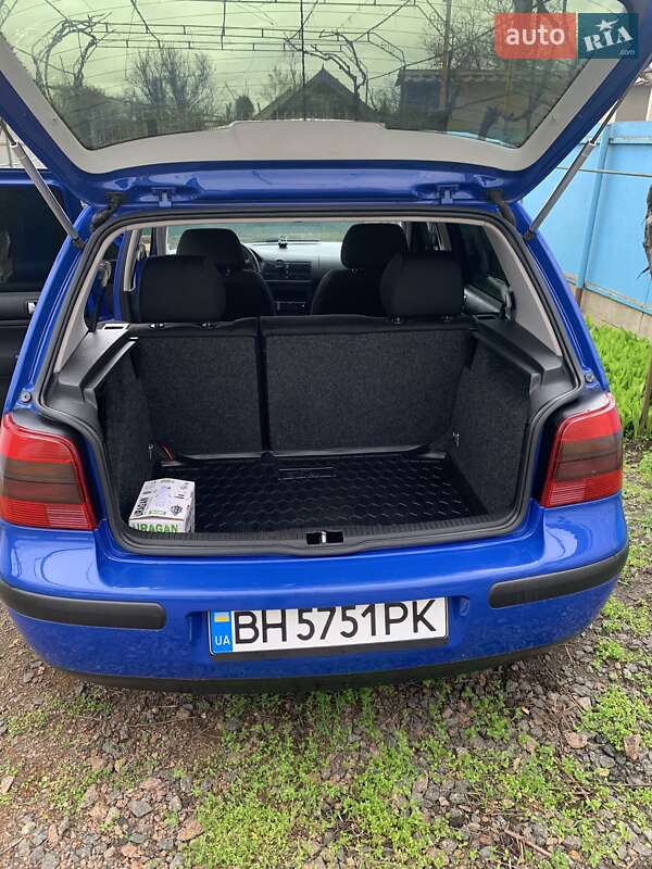 Універсал Volkswagen Golf 2002 в Біляївці