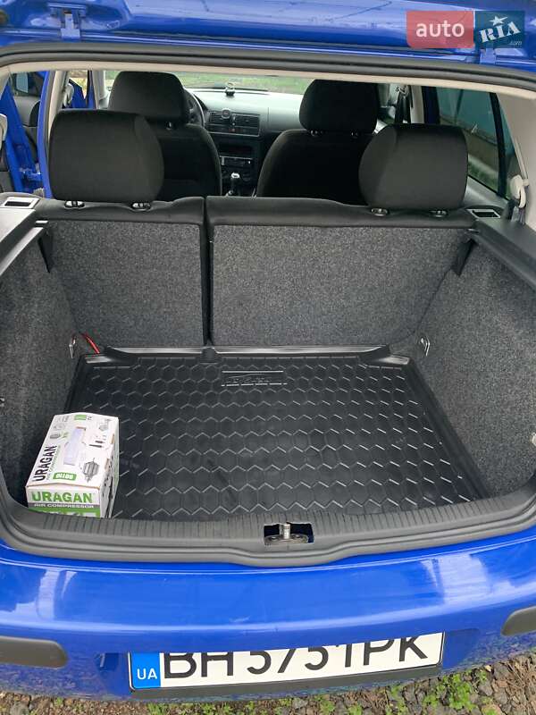 Універсал Volkswagen Golf 2002 в Біляївці