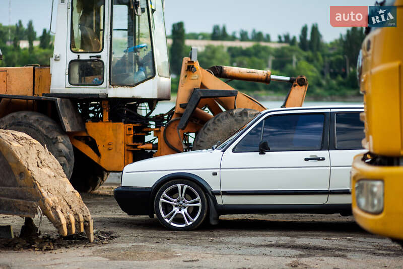 Хэтчбек Volkswagen Golf 1987 в Кривом Роге