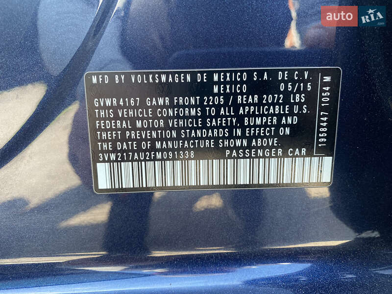 Хетчбек Volkswagen Golf 2015 в Дніпрі