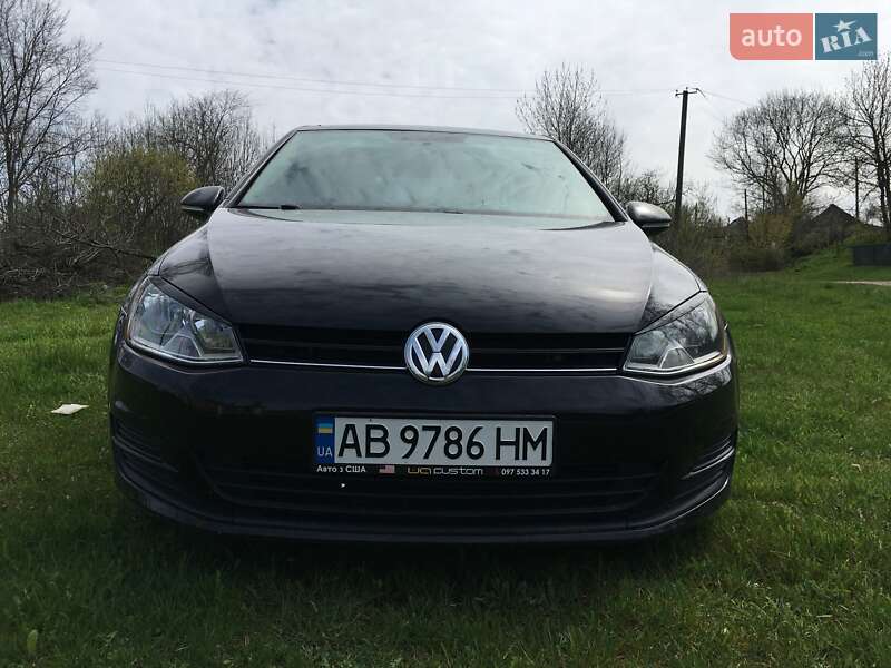 Хетчбек Volkswagen Golf 2015 в Козятині