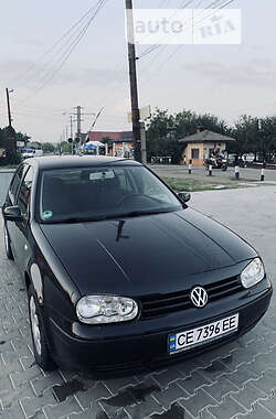 Хэтчбек Volkswagen Golf 2000 в Черновцах