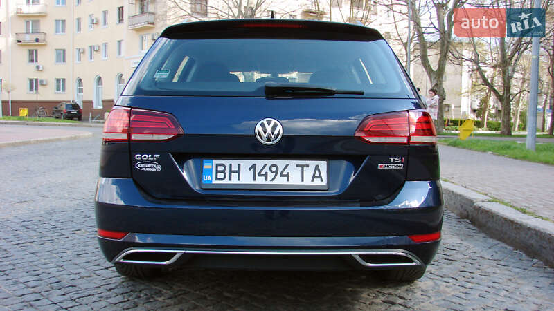 Універсал Volkswagen Golf 2018 в Одесі