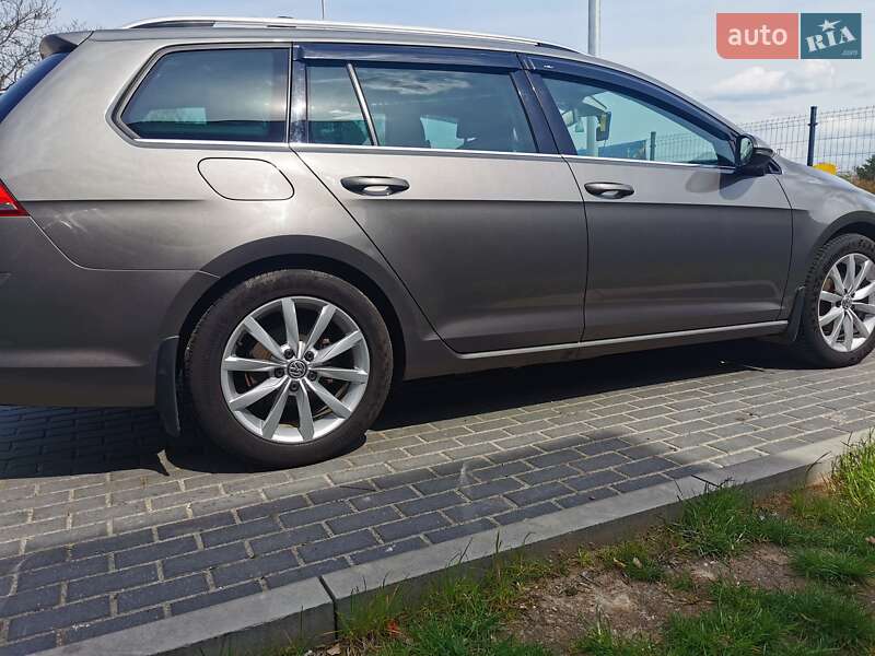 Універсал Volkswagen Golf 2016 в Харкові