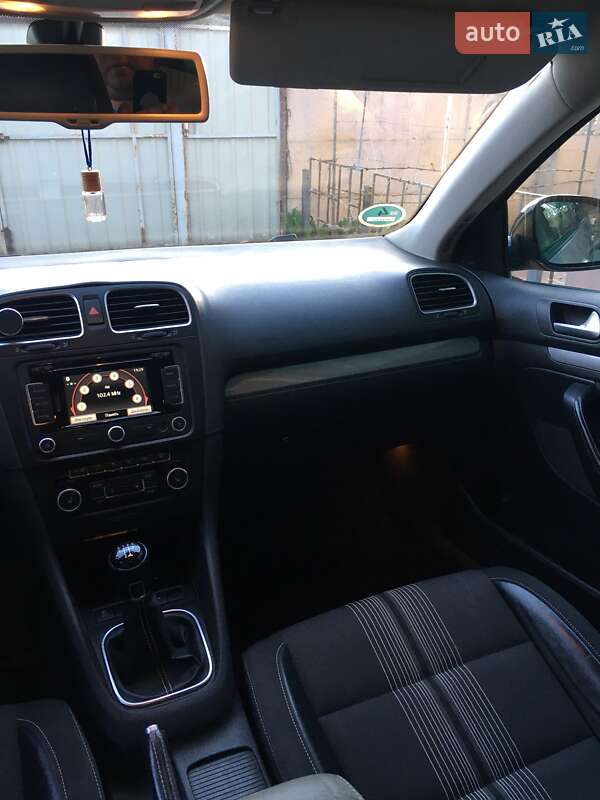 Универсал Volkswagen Golf 2013 в Харькове