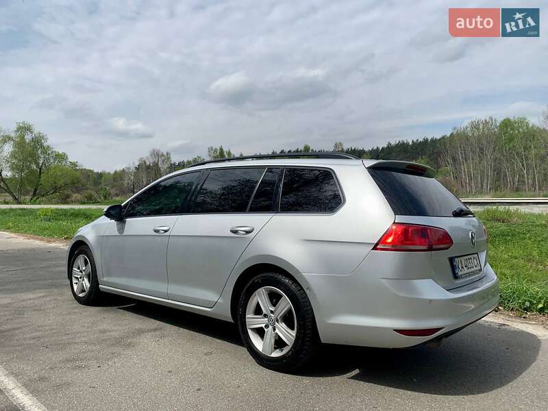 Универсал Volkswagen Golf 2014 в Киеве