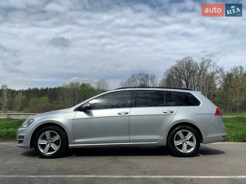 Универсал Volkswagen Golf 2014 в Киеве