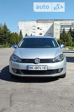 Универсал Volkswagen Golf 2009 в Ровно