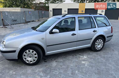 Універсал Volkswagen Golf 2000 в Луцьку