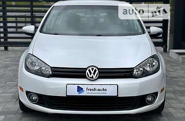 Хэтчбек Volkswagen Golf 2011 в 