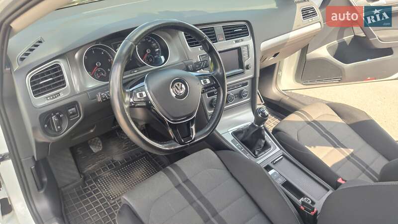 Універсал Volkswagen Golf 2014 в Кременчуці