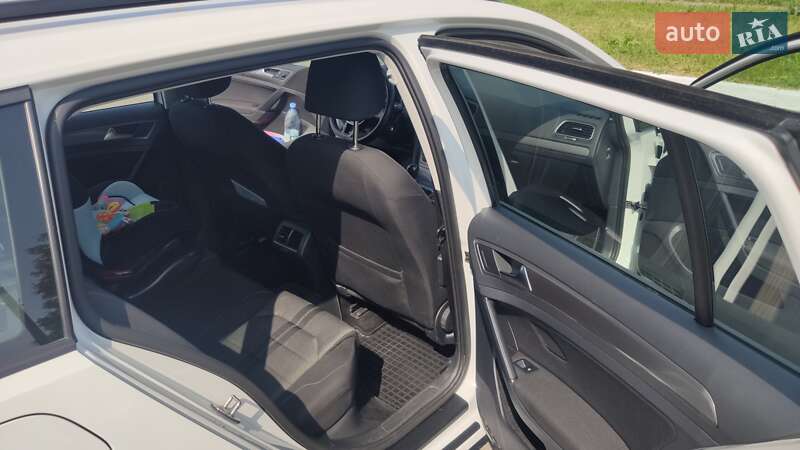 Універсал Volkswagen Golf 2014 в Кременчуці