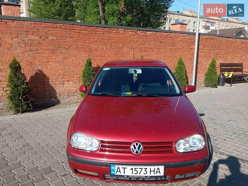 Хэтчбек Volkswagen Golf 1999 в Коломые