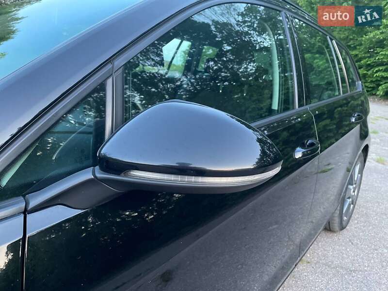 Универсал Volkswagen Golf 2015 в Ирпене