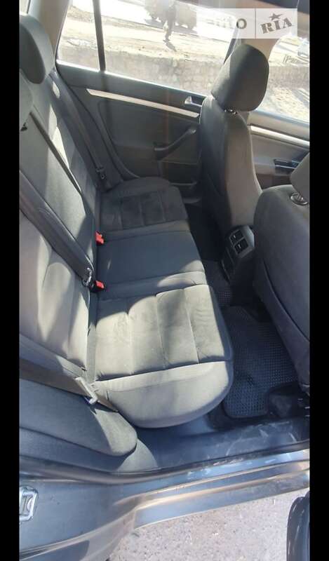 Универсал Volkswagen Golf 2011 в Днепре