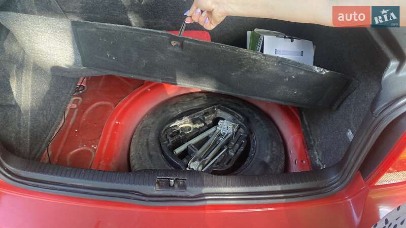 Хетчбек Volkswagen Golf 1998 в Малині