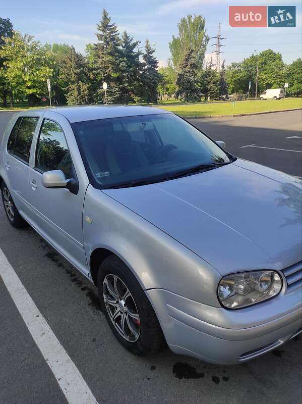 Хэтчбек Volkswagen Golf 1999 в Николаеве