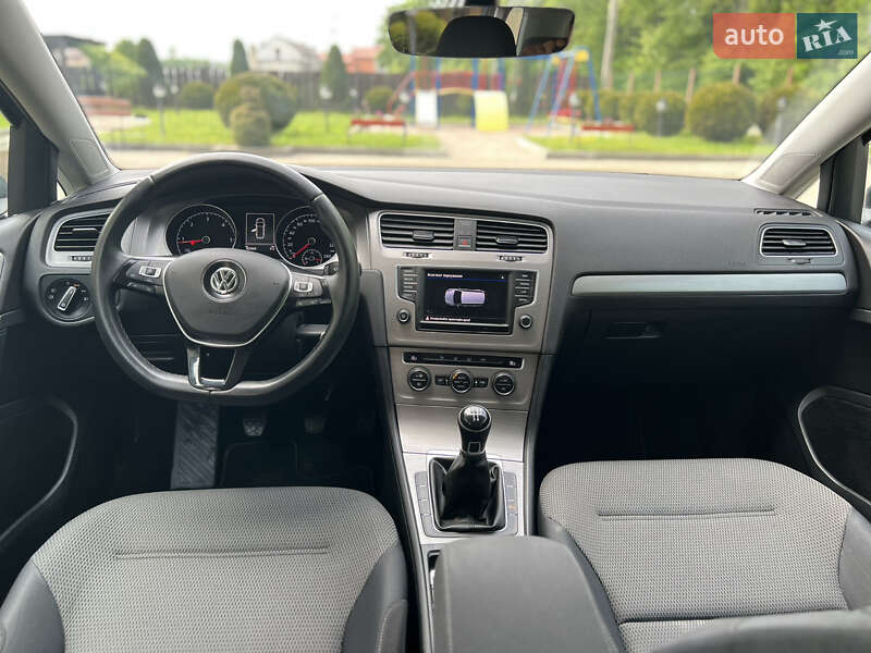 Універсал Volkswagen Golf 2016 в Стрию