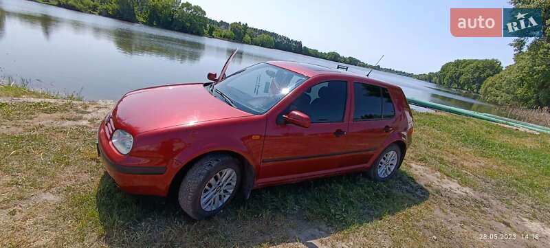 Хетчбек Volkswagen Golf 1998 в Попільні