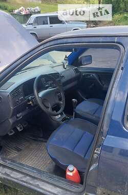 Хэтчбек Volkswagen Golf 1993 в 