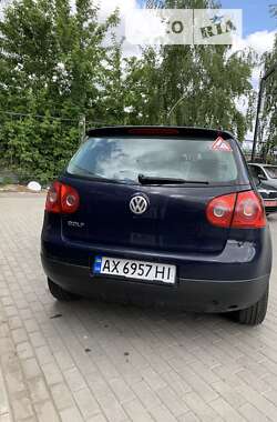 Хетчбек Volkswagen Golf 2004 в Харкові