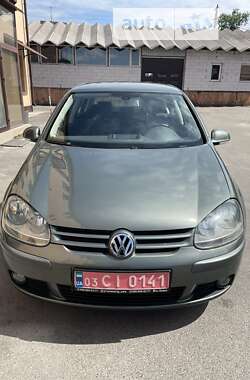 Хэтчбек Volkswagen Golf 2004 в Днепре