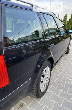 Универсал Volkswagen Golf 2001 в 
