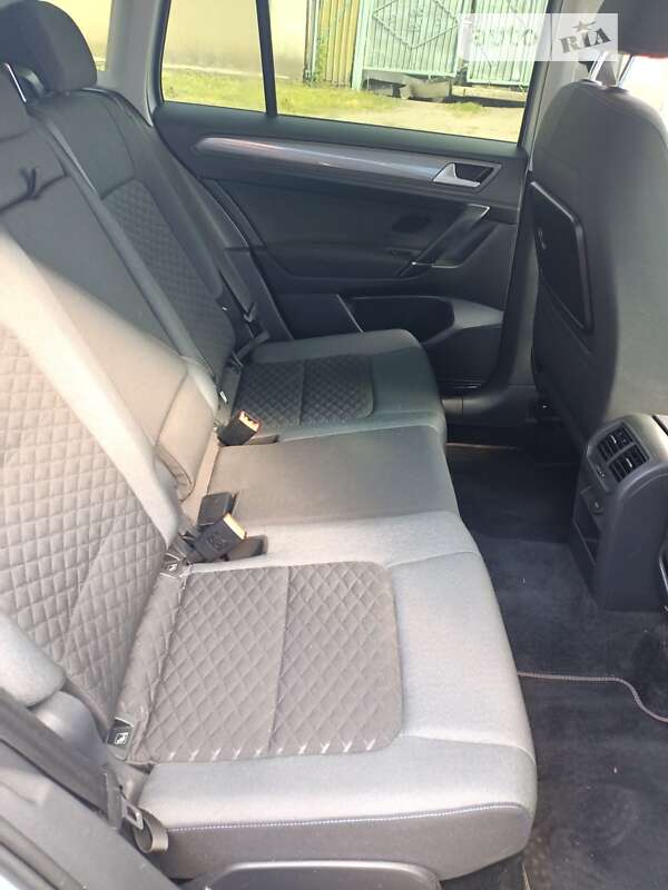 Хэтчбек Volkswagen Golf 2017 в Овруче фото 6 Хэтчбек Volkswagen Golf 2017 в Овруче