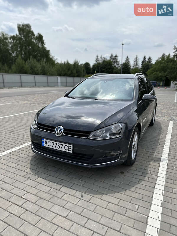 Универсал Volkswagen Golf 2013 в Луцке