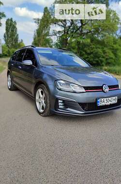 Універсал Volkswagen Golf 2015 в Кропивницькому