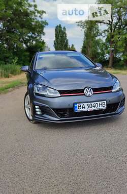 Универсал Volkswagen Golf 2015 в Кропивницком