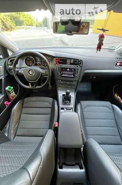Универсал Volkswagen Golf 2013 в 