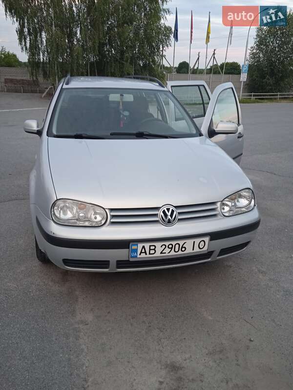 Універсал Volkswagen Golf 1999 в Вінниці