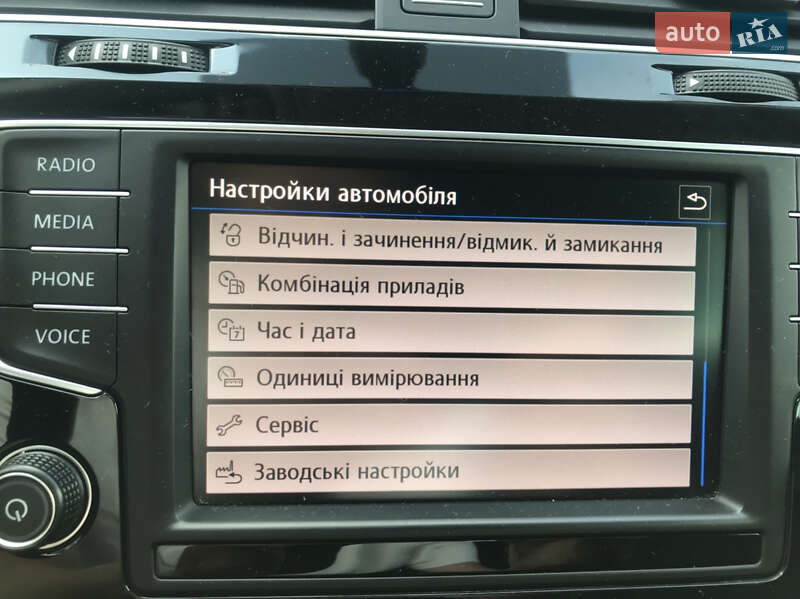 Універсал Volkswagen Golf 2016 в Луцьку