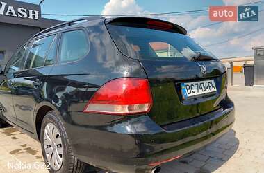 Универсал Volkswagen Golf 2011 в Каменке-Бугской