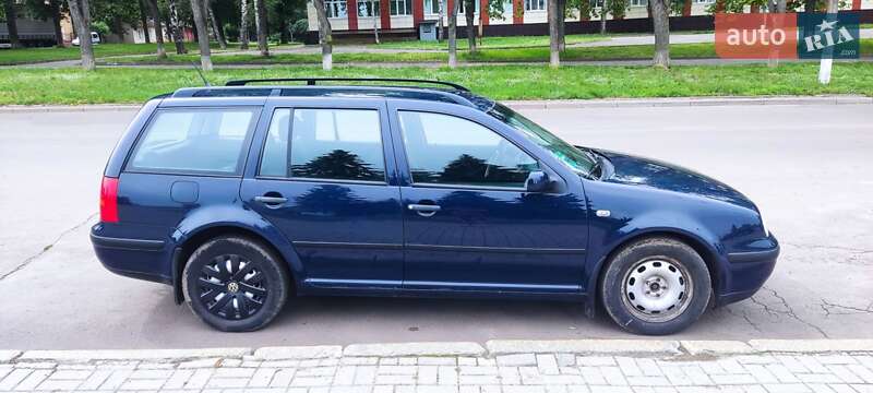 Універсал Volkswagen Golf 2000 в Сумах