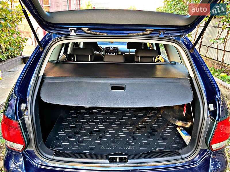 Універсал Volkswagen Golf 2010 в Мукачевому