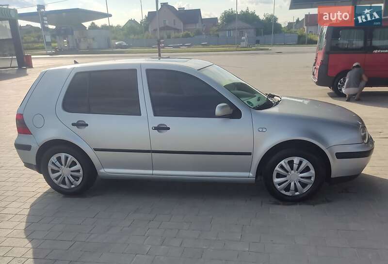 Хетчбек Volkswagen Golf 2001 в Кам'янець-Подільському