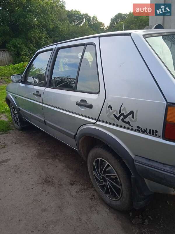 Хетчбек Volkswagen Golf 1988 в Звягелі