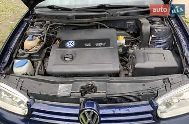 Хетчбек Volkswagen Golf 2001 в Рахові