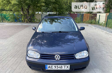 Хетчбек Volkswagen Golf 1998 в Дніпрі