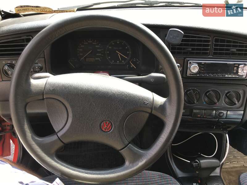 Хетчбек Volkswagen Golf 1992 в Києві