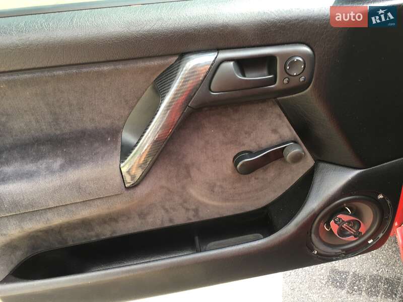 Хетчбек Volkswagen Golf 1992 в Києві