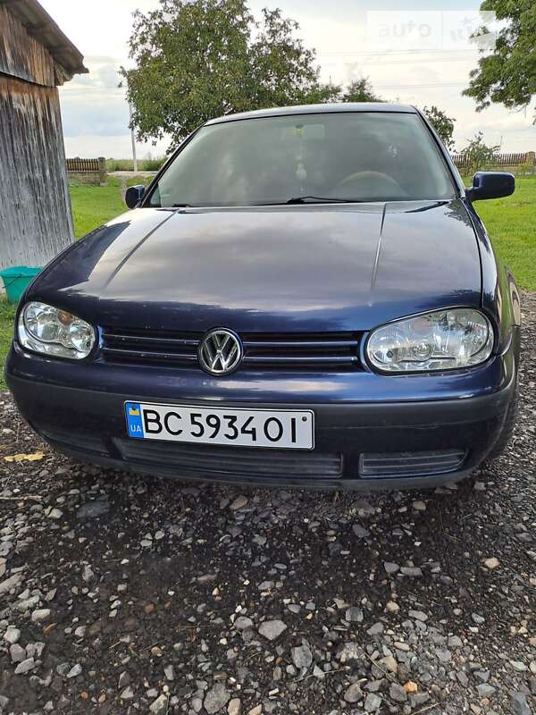 Volkswagen Golf 2002