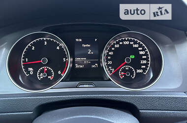 Универсал Volkswagen Golf 2014 в 